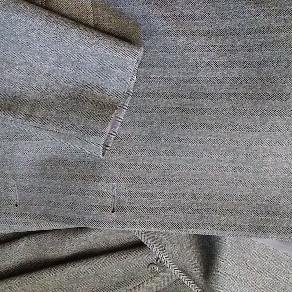 Strathmore Coat - Picture 5 of 9